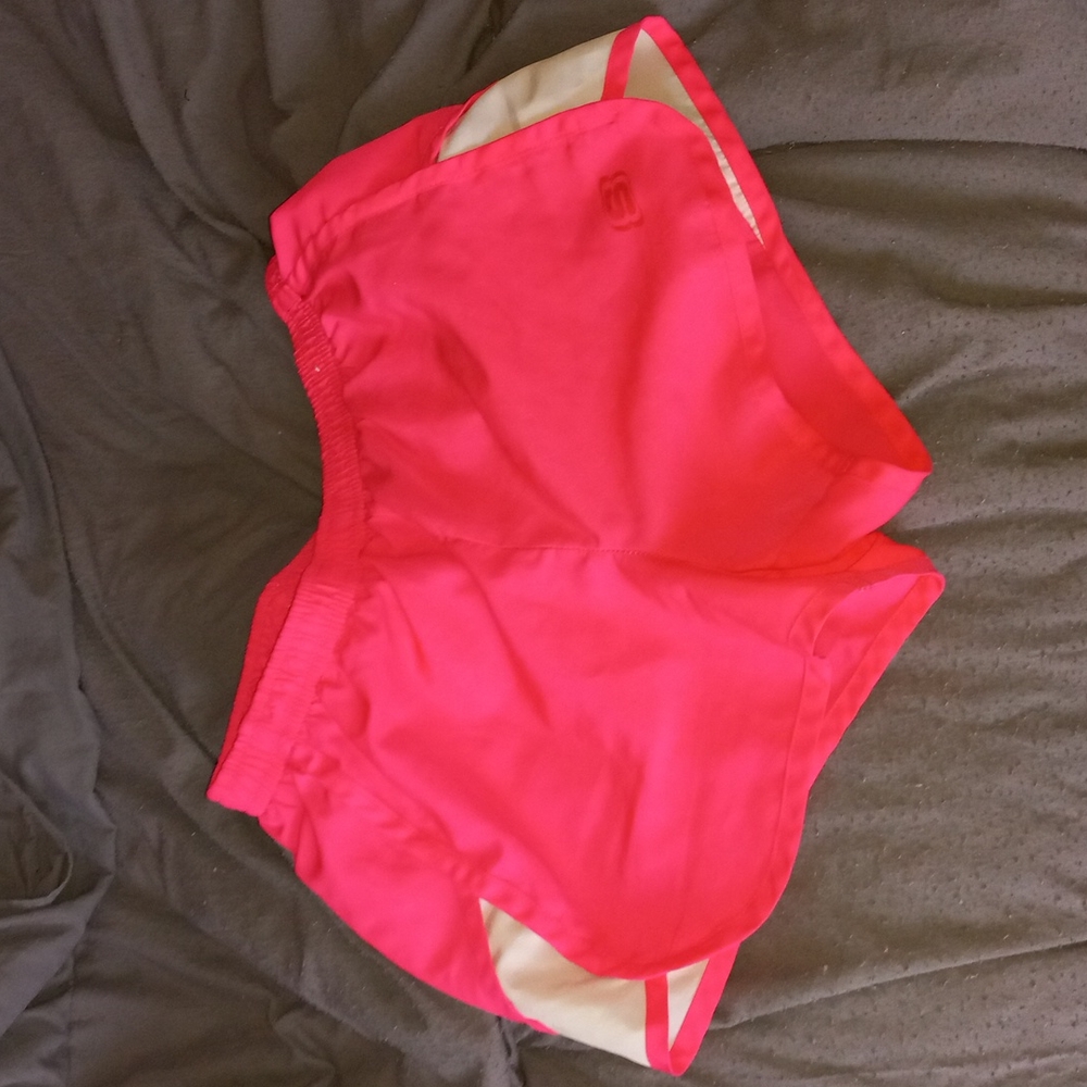 Sketchers Shorts, Size S, Pink/White